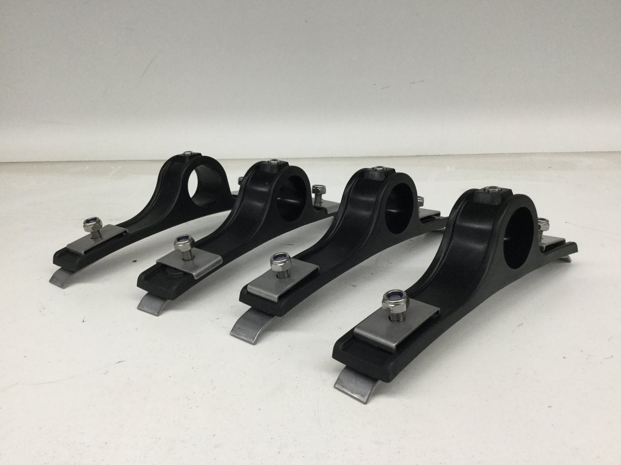 Fender support hardware kit for semi trucks
